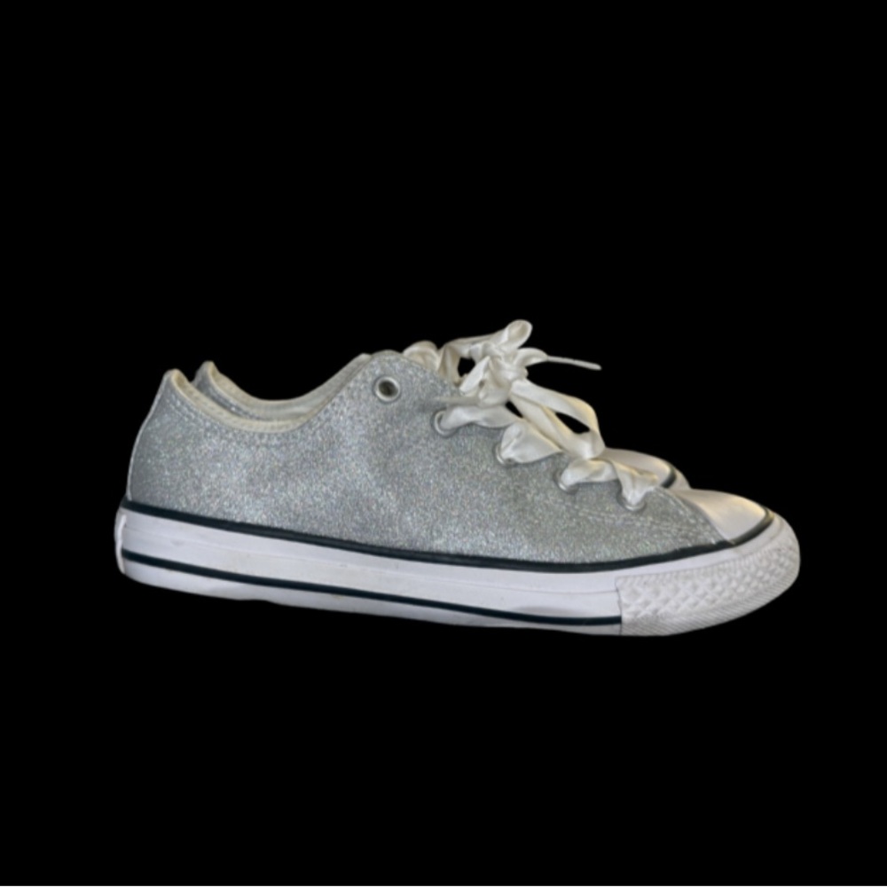 Kids silver glitter converse